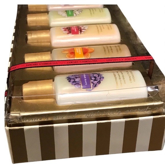 Rare Vintage Victoria’s Secret Love 5 Piece Gift Set Hydrating Body Lotion W/Box - Picture 4 of 4